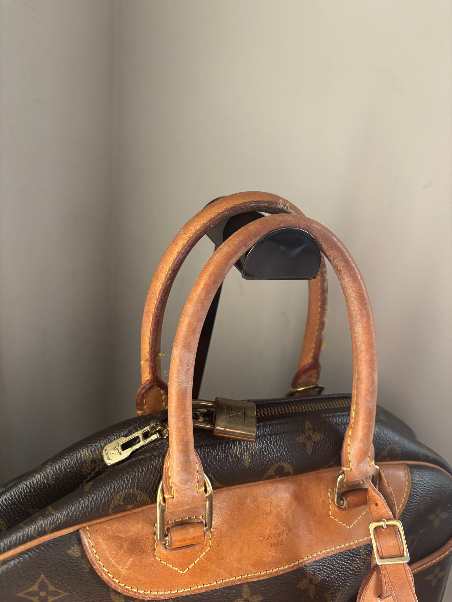 ❗️SOLD❗️Deauville Bag in Monogram
