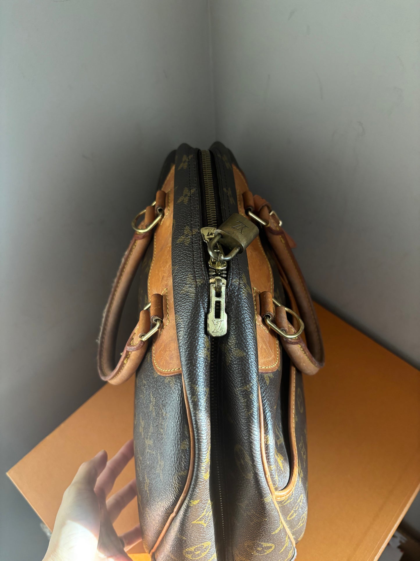 ❗️SOLD❗️Deauville Bag in Monogram