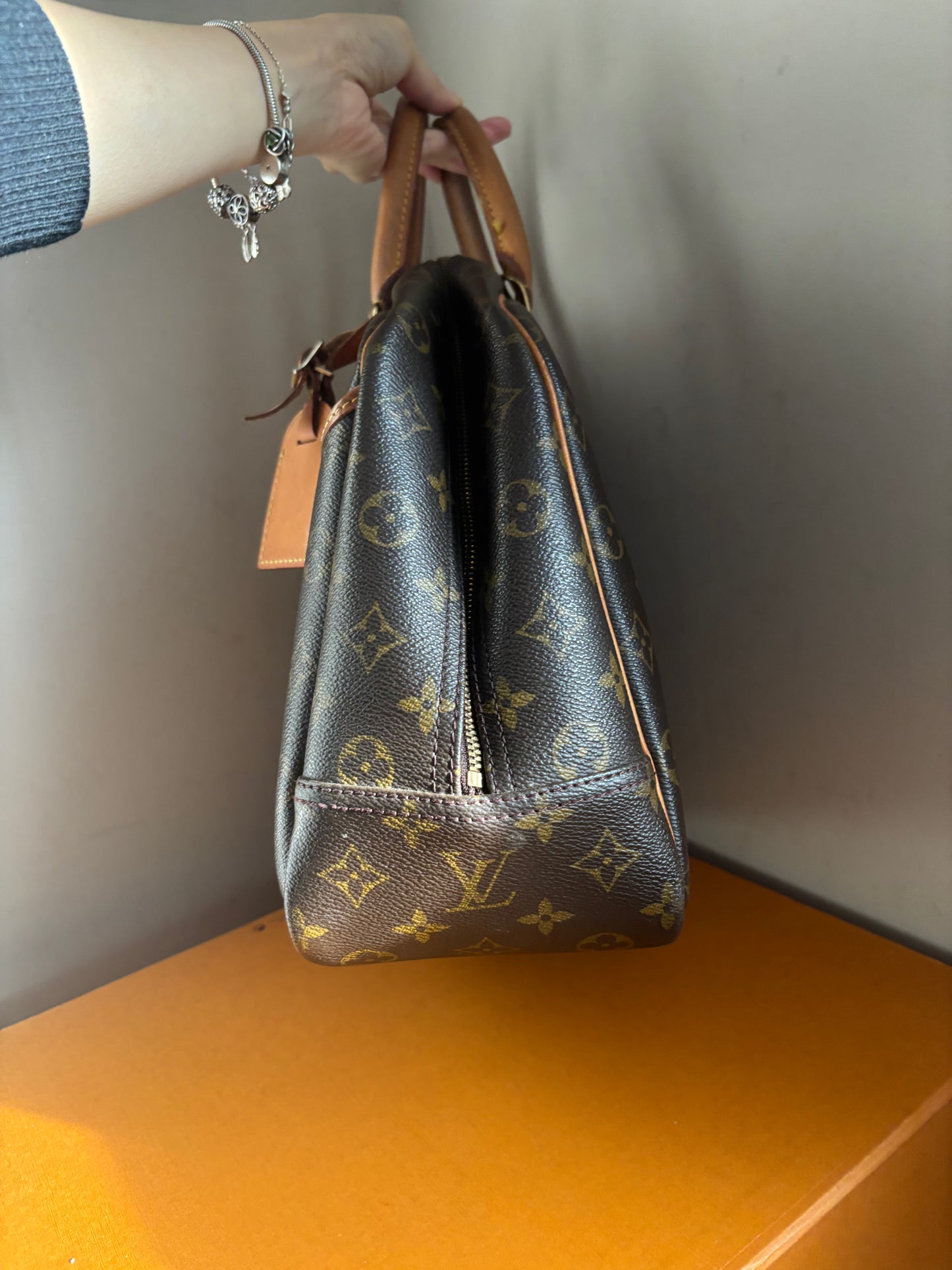 ❗️SOLD❗️Deauville Bag in Monogram