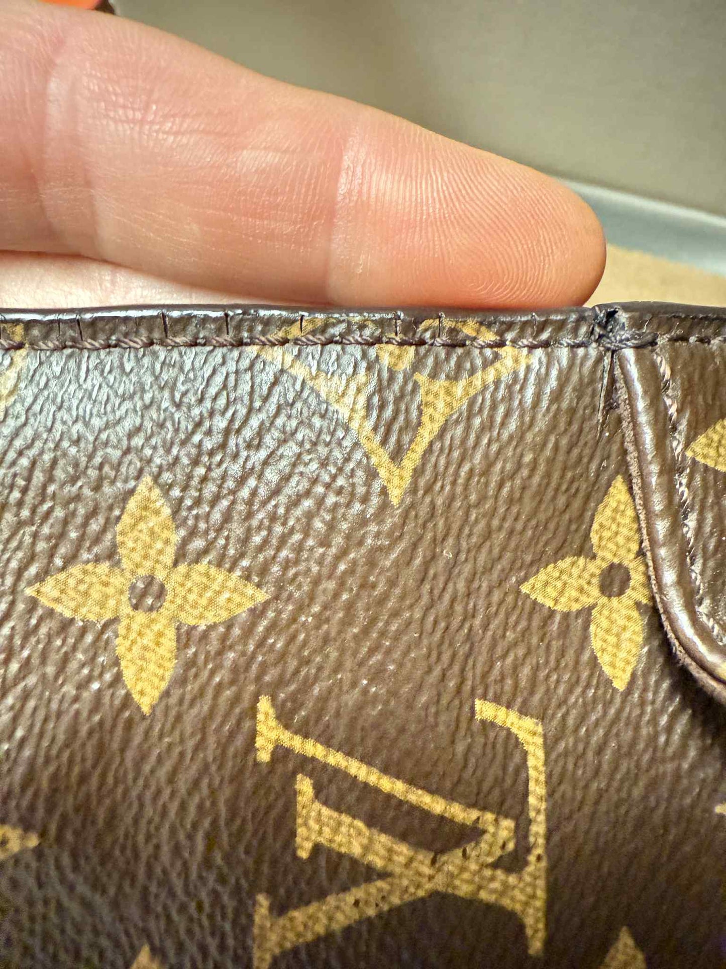 ❗️SOLD❗️ Metis Pochette in Monogram